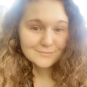 Meet your Posher, Annarenee